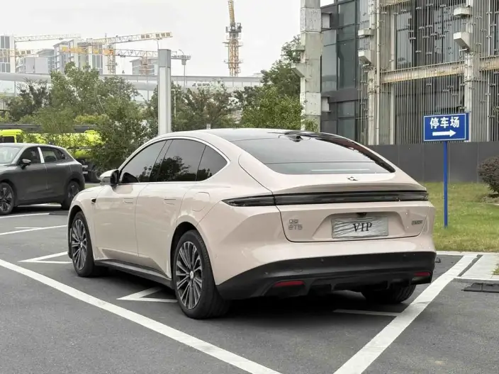 NIO ET5 2022 Model 75kWh – фото 4
