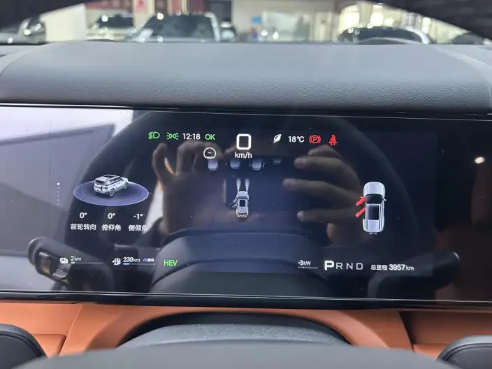 Titan 7 PHEV 2025 Model 190KM 4WD Ultra Edition – фото 6