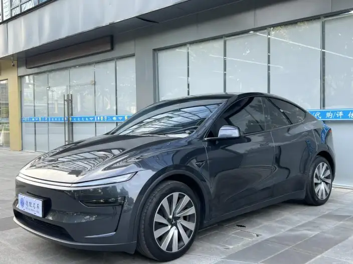 Model Y 2025 Model Rear-wheel drive version – фото 9