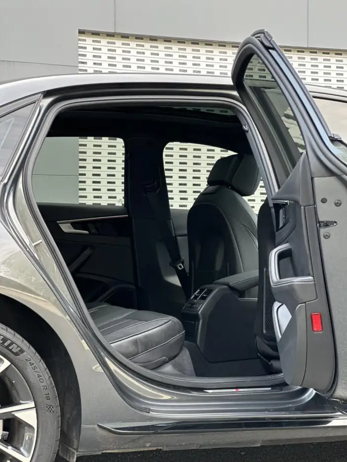 Audi A4 L 2024 Model 40 TFSI Luxury Dynamic Model – фото 8