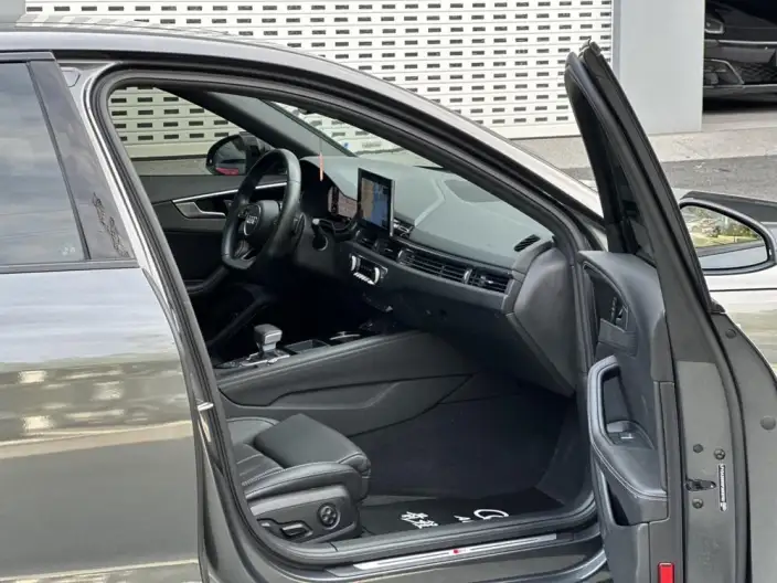 Audi A4 L 2024 Model 40 TFSI Luxury Dynamic Model – фото 9