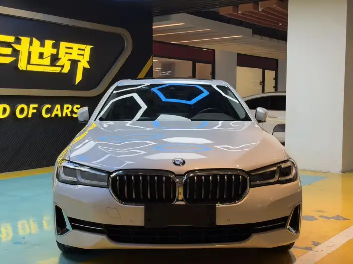 BMW 5 Series 2022 Model Facelift 530Li Executive Model M Sports Set – фото 2