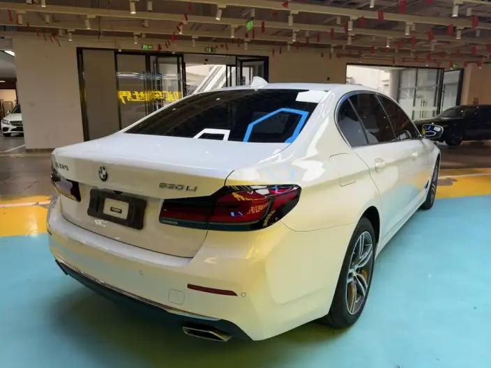 BMW 5 Series 2022 Model Facelift 530Li Executive Model M Sports Set – фото 4