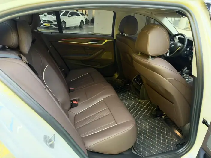 BMW 5 Series 2022 Model Facelift 530Li Executive Model M Sports Set – фото 9