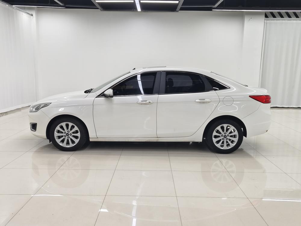 Ford Escort 2015 1.5L Automatic Fashion