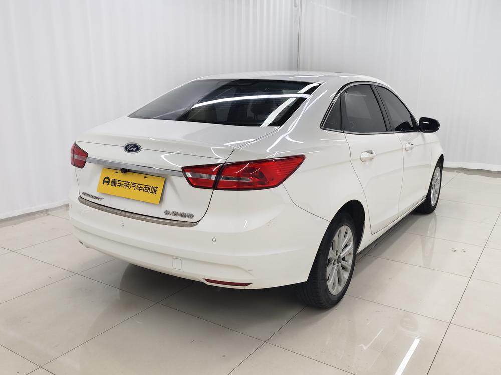Ford Escort 2015 1.5L Automatic Fashion – фото 7