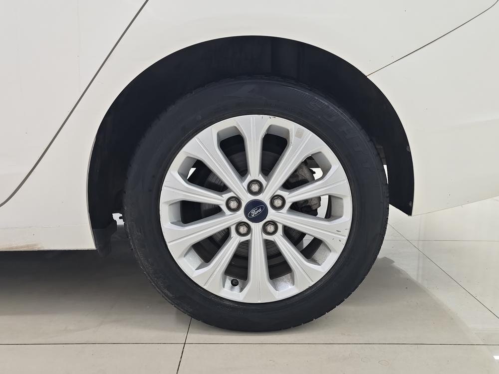 Ford Escort 2015 1.5L Automatic Fashion – фото 9