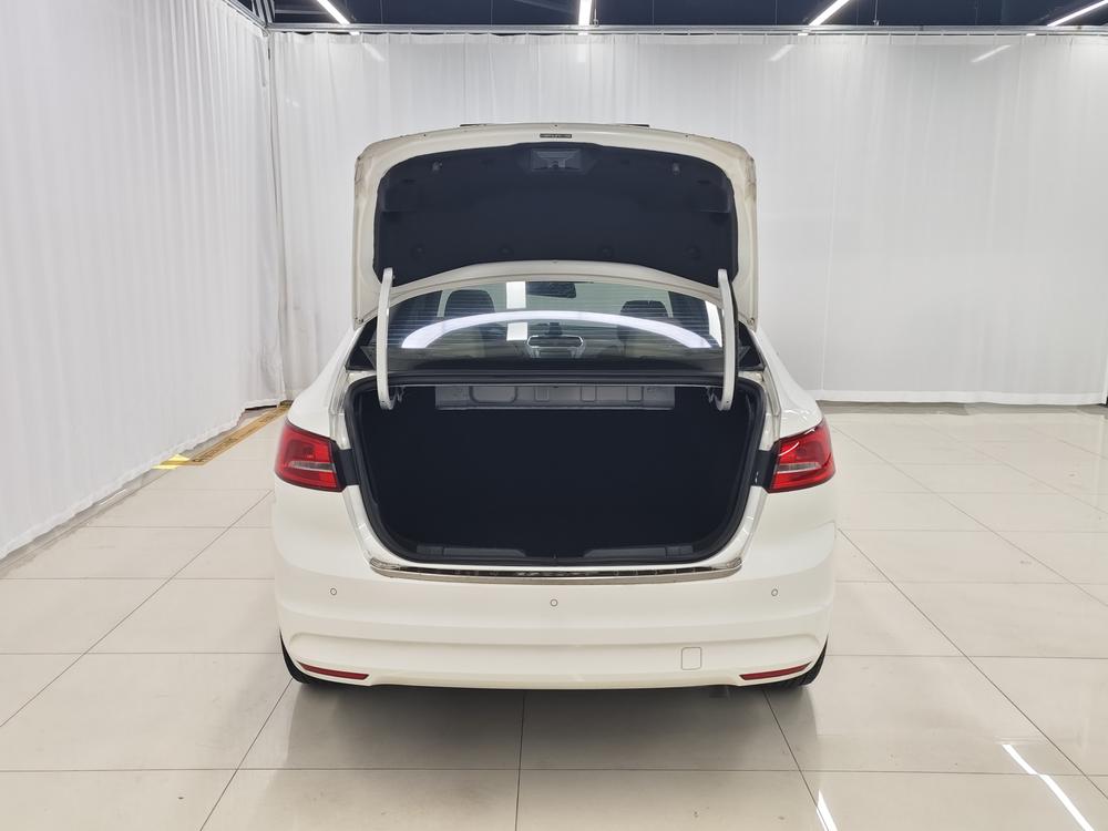 Ford Escort 2015 1.5L Automatic Fashion – фото 20