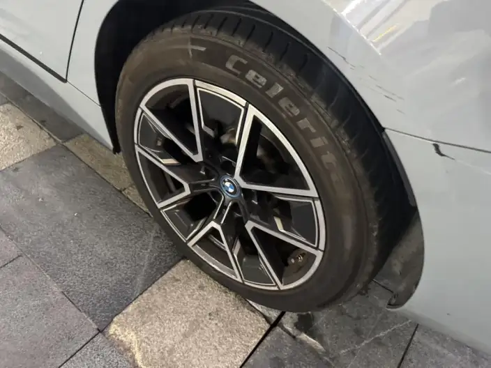 BMW i4 2023 Model eDrive40 – фото 10