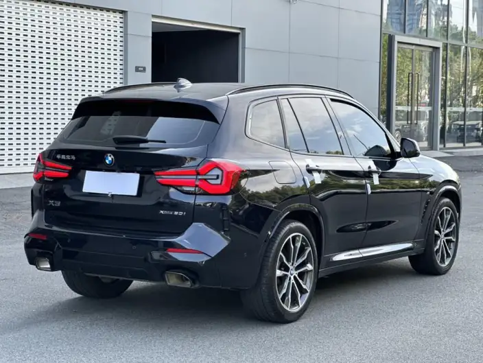 BMW X3 2023 Model xDrive30i Exclusive Model M Night Set – фото 6