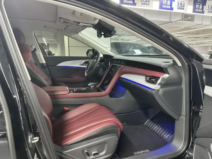 Hongqi H5 2025 Model 2.0T Automatic Flag Enjoy Edition – фото 7