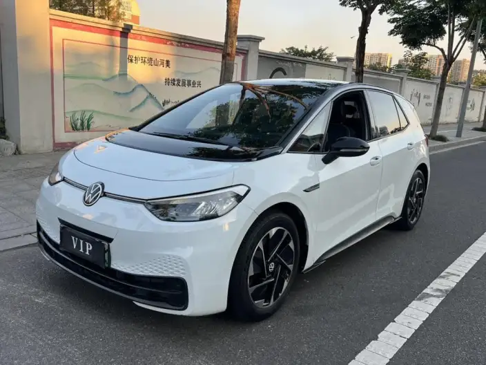 Volkswagen ID.3 2023 Model Pure Smart Edition – фото 1