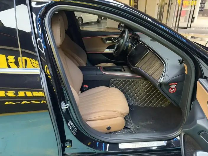Mercedes-Benz E-Class 2024 Model E 300 L Fashion Model sedan – фото 7