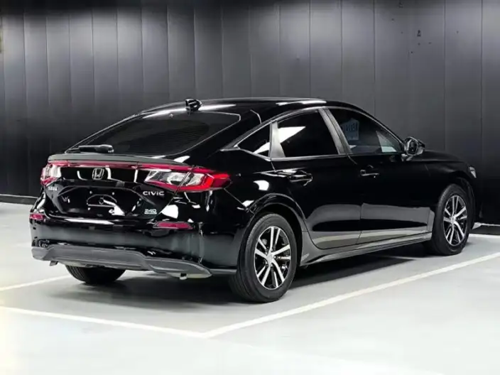 Honda Civic 2023 Model 240TURBO CVT Momentum Edition – фото 4