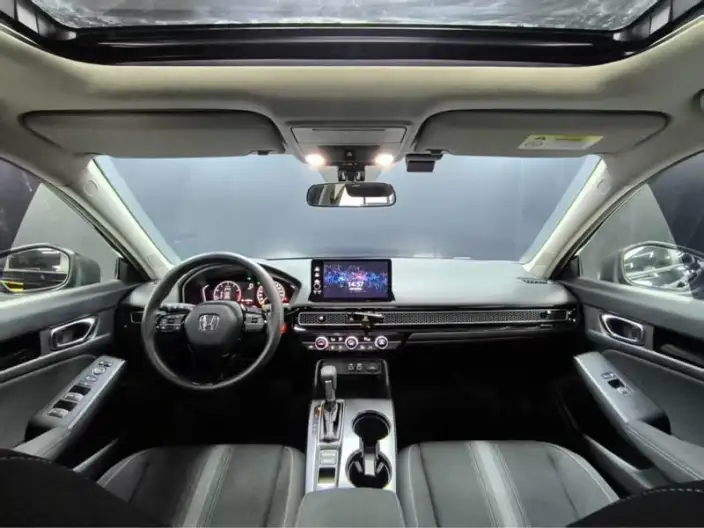 Honda Civic 2023 Model 240TURBO CVT Momentum Edition – фото 8