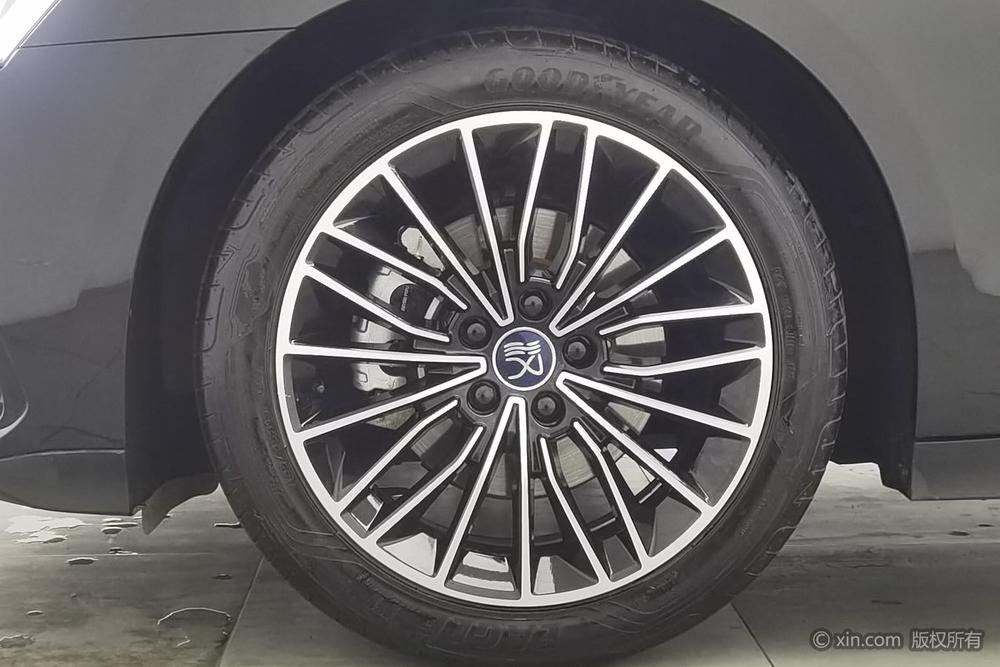 BYD Han DM 2022 DM-i 121KM Prestige – фото 10
