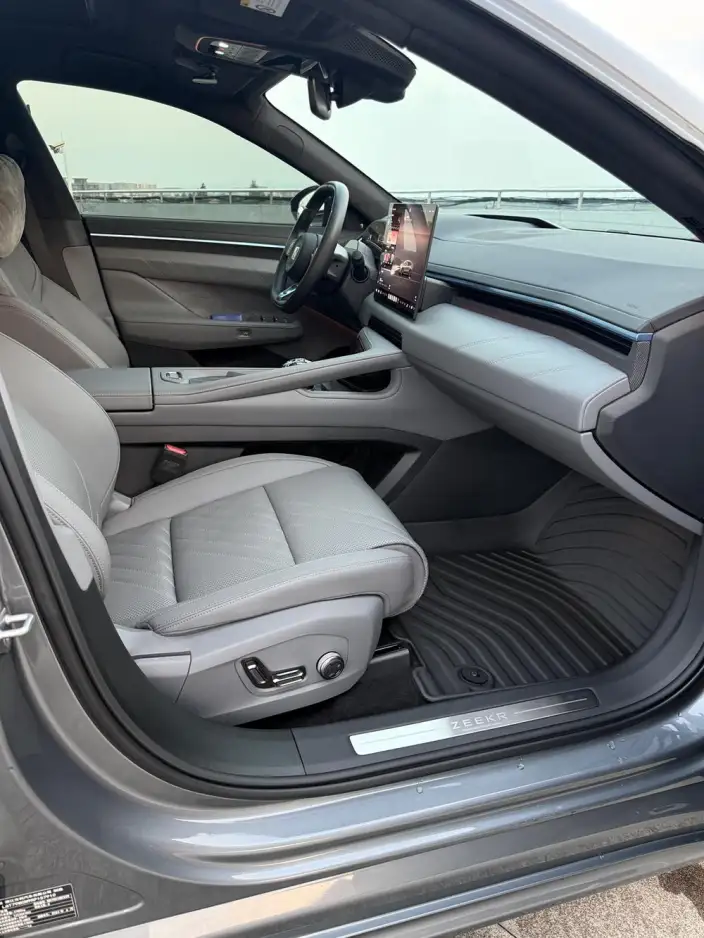ZEEKR 001 2024 Model WE Edition 100kWh Rear Drive – фото 10