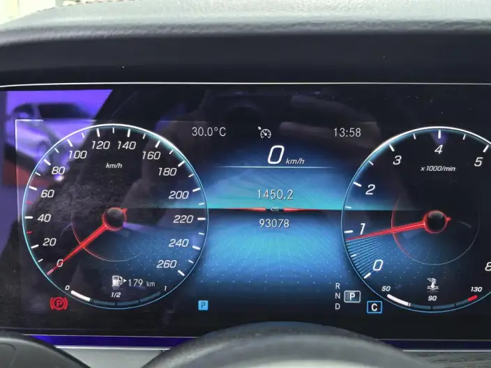 Mercedes-Benz E-Class 2023 Model E 300 L Fashion Model sedan – фото 9