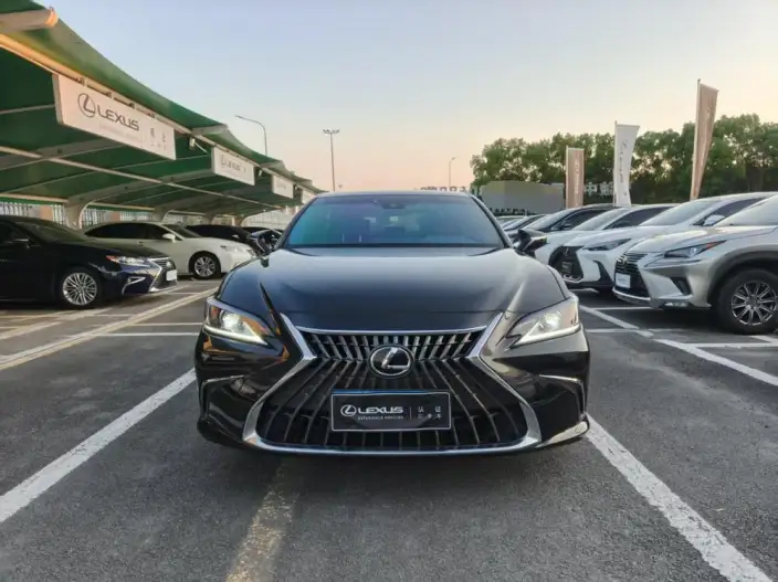 Lexus ES 2022 Model 200 Superior Edition