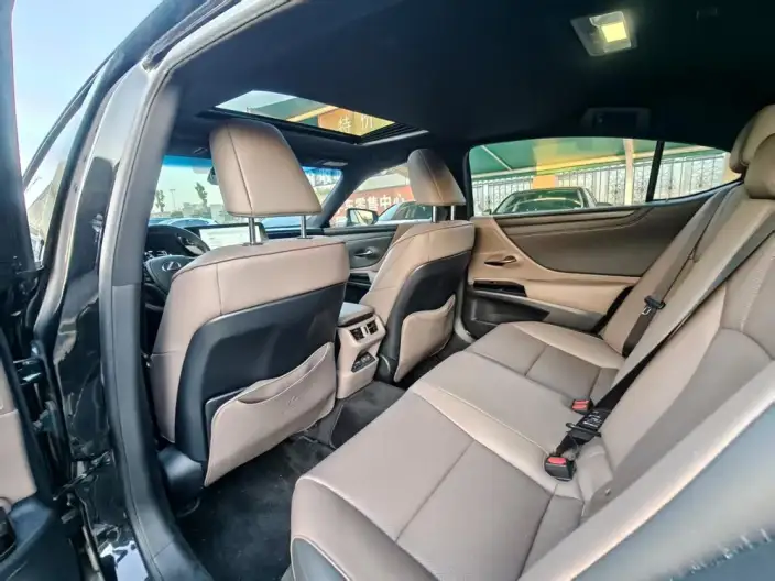 Lexus ES 2022 Model 200 Superior Edition – фото 10
