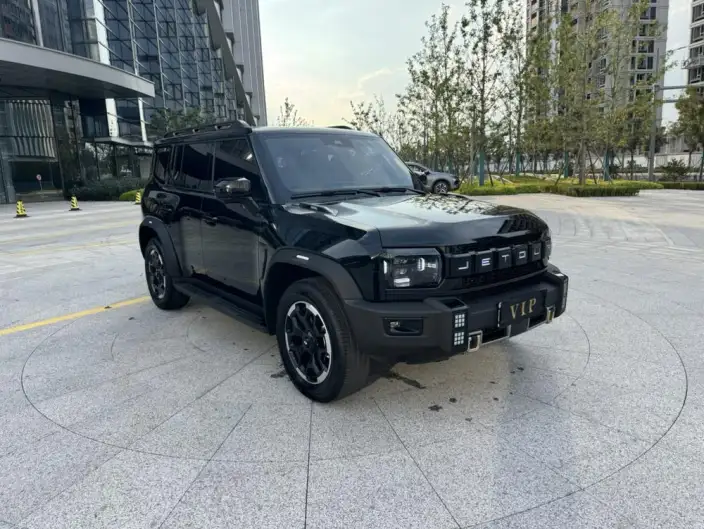 Jetour Traveler C-DM 2026 Model 1.5TD DHT 129km Land Rover Discovery