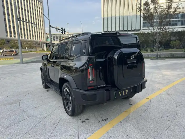 Jetour Traveler C-DM 2026 Model 1.5TD DHT 129km Land Rover Discovery – фото 5