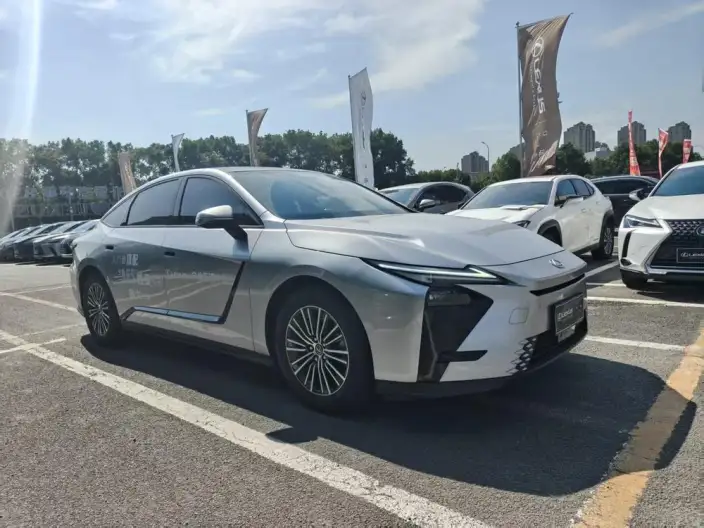 Lexus ES 2026 Model 300h