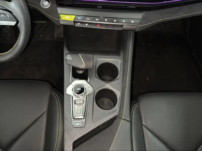 Changan UNI-V 2022 Model 1.5T Sports Edition – фото 9