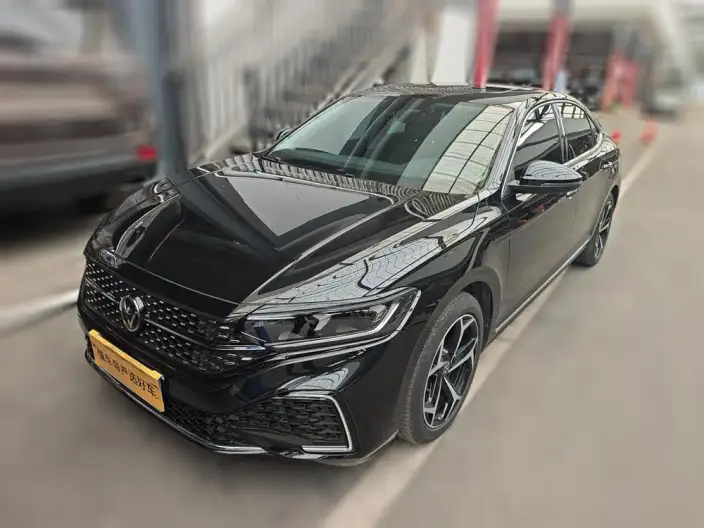 Volkswagen Passat 2024 Model 330TSI Starry sky Elite Edition – фото 1