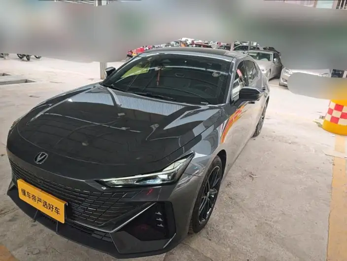 Changan UNI-V 2024 Model 1.5T High Power Edition – фото 1