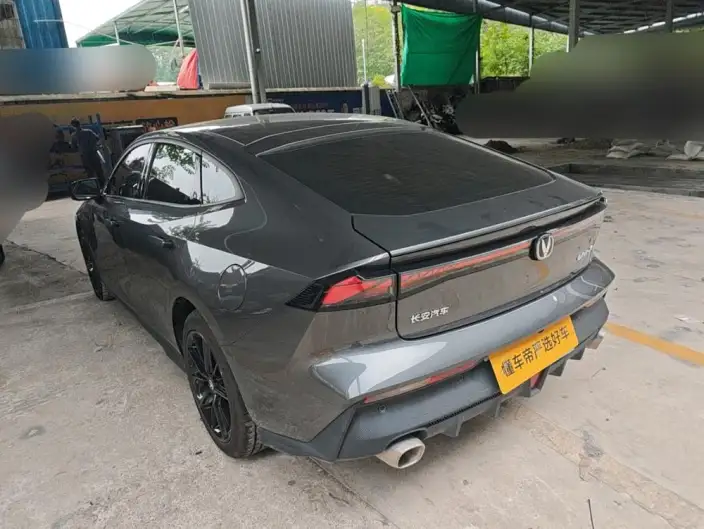 Changan UNI-V 2024 Model 1.5T High Power Edition – фото 3