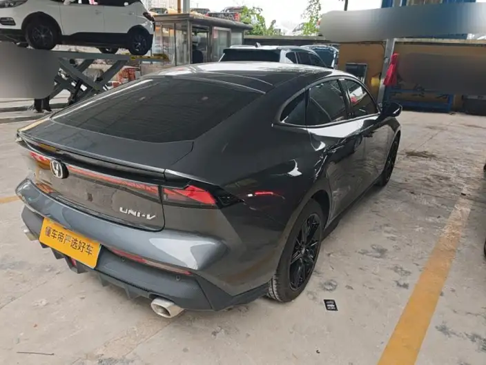 Changan UNI-V 2024 Model 1.5T High Power Edition – фото 4