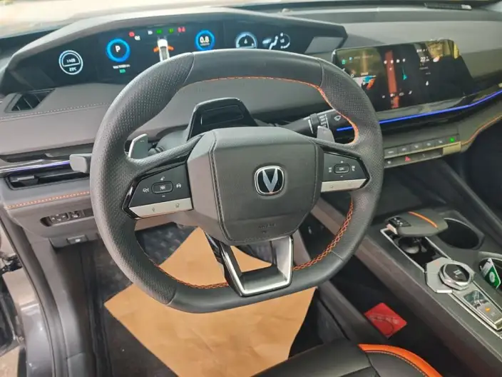 Changan UNI-V 2024 Model 1.5T High Power Edition – фото 9