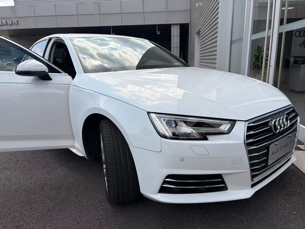 Audi A4L 2017 40 TFSI Style