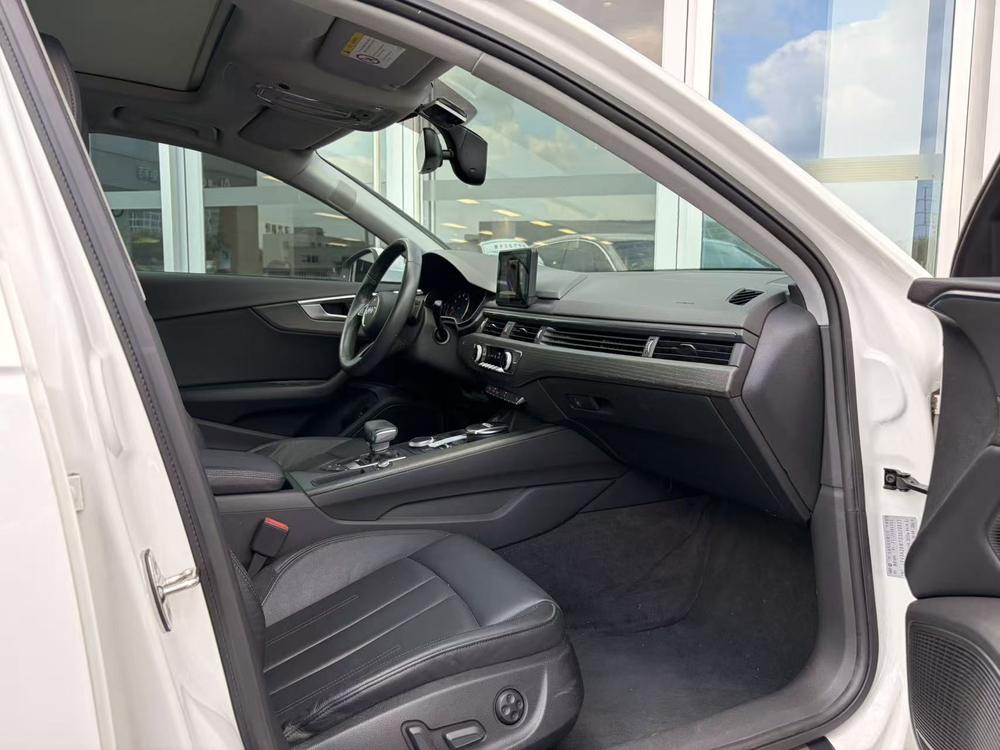 Audi A4L 2017 40 TFSI Style – фото 10