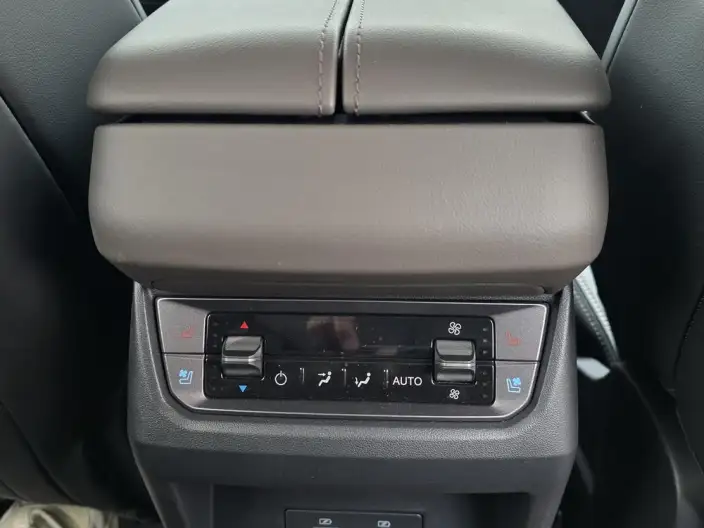 Ford Edge 2026 Model Ford Edge L 2.0T EcoBoost 4WD VII seat Supreme Model – фото 6