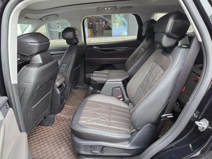 Ford Edge 2026 Model Ford Edge L 2.0T EcoBoost 4WD VII seat Supreme Model – фото 9