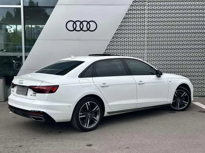 Audi A4 L 2020 Model 40 TFSI Luxury Dynamic Model – фото 5