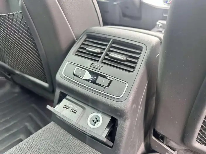 Audi A4 L 2020 Model 40 TFSI Luxury Dynamic Model – фото 6