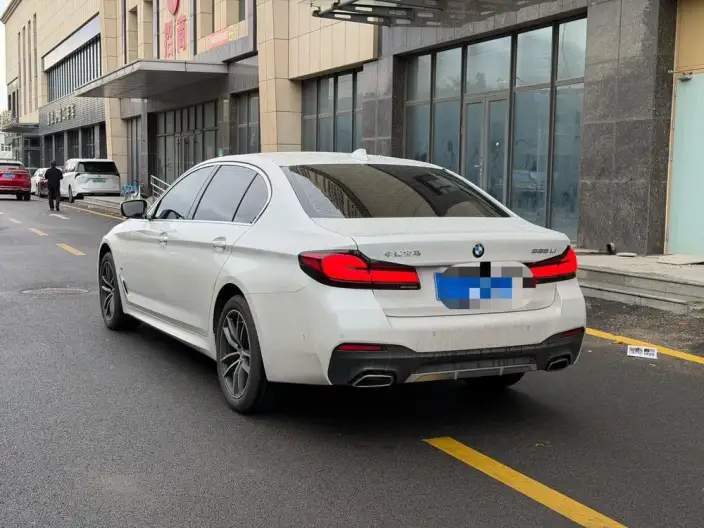 BMW 5 Series 2022 Model Facelift II 525Li M Sports Set