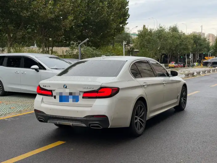BMW 5 Series 2022 Model Facelift II 525Li M Sports Set – фото 6