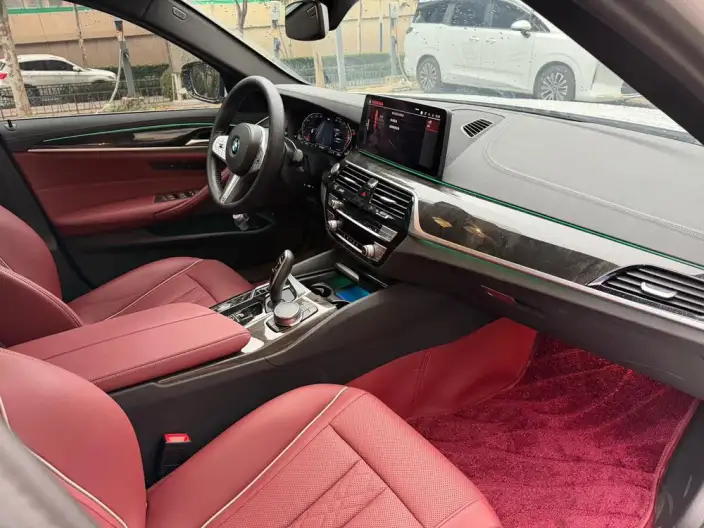 BMW 5 Series 2022 Model Facelift II 525Li M Sports Set – фото 8