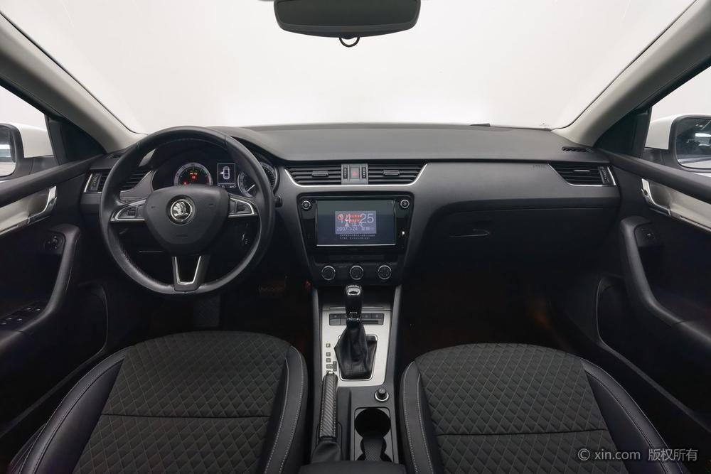Skoda Octavia 2018 TSI230 DSG Luxury – фото 13
