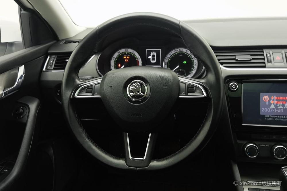 Skoda Octavia 2018 TSI230 DSG Luxury – фото 14