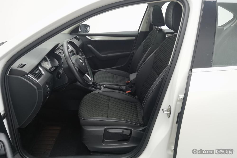 Skoda Octavia 2018 TSI230 DSG Luxury – фото 17