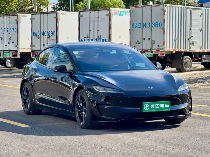 Model 3 2024 Model High performance All-wheel drive version – фото 3