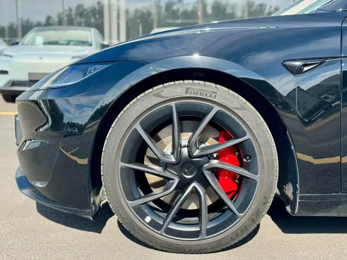 Model 3 2024 Model High performance All-wheel drive version – фото 8