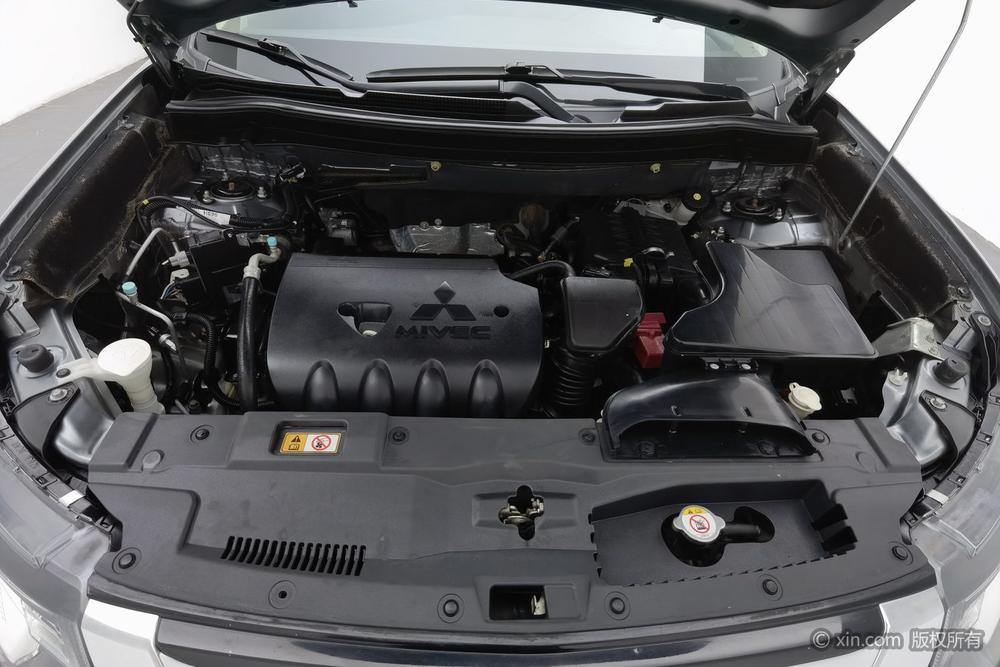 Mitsubishi Outlander 2018 2.4L AWD Elite 5-Seater – фото 5