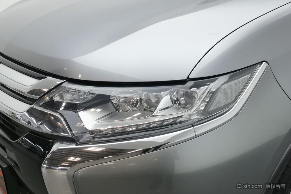 Mitsubishi Outlander 2018 2.4L AWD Elite 5-Seater – фото 7