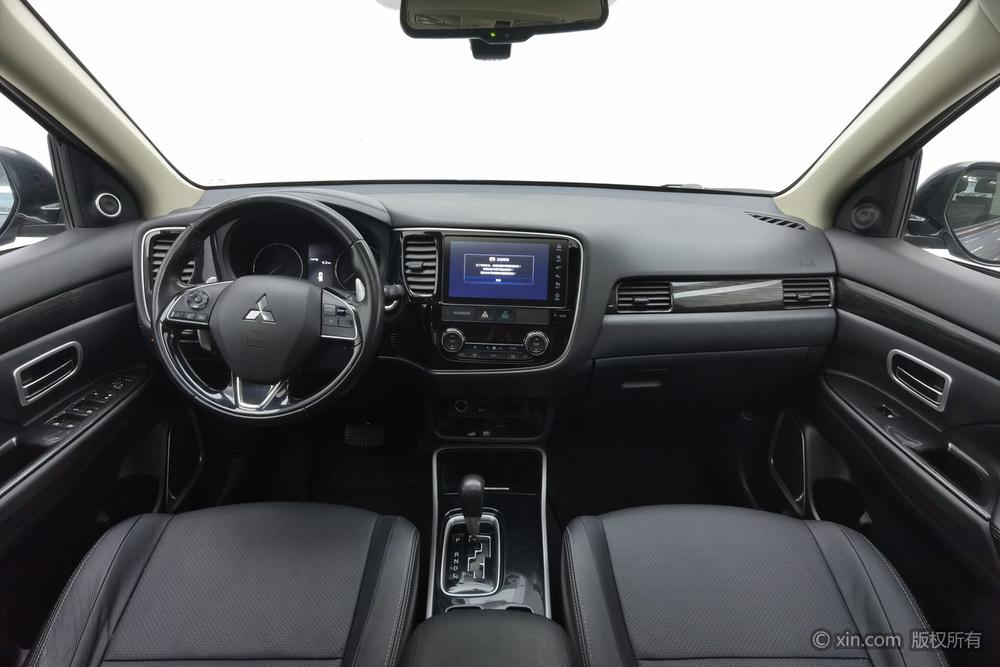 Mitsubishi Outlander 2018 2.4L AWD Elite 5-Seater – фото 14